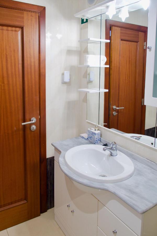 Edificio Tomas 1 Appartement Ferragudo  Buitenkant foto